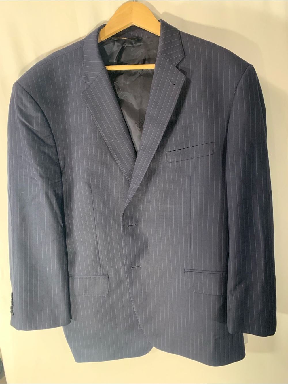 Jos. A. Bank Statement Signature Gold Navy Pinstripe Two-Button Suit Jacket 46R